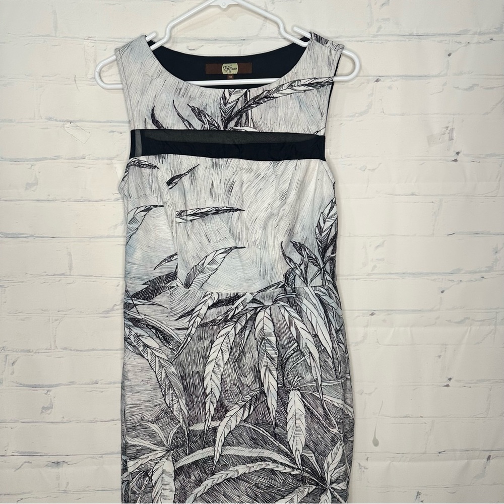 Women’s Eva Franco size 10 multi color sleeveless dress